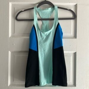 Lululemon color block tank - size 4